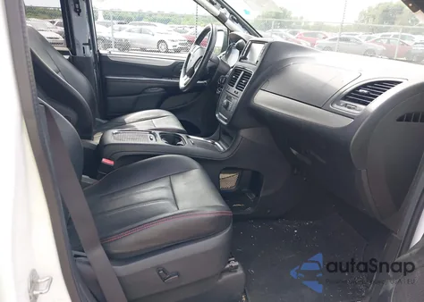 2019 Dodge Grand Caravan Gt from USA, damaged, VIN 2C4RDGEG8KR674318